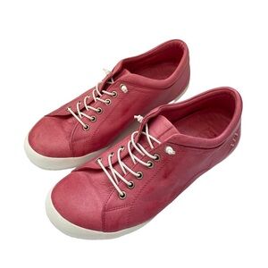 Rilassare Leather Sneakers, Size 7